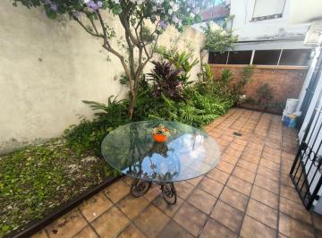 Departamento · 69m² · 3 Ambientes · Departamento en Alquiler de 3 Ambientes en Flores Norte Luminoso con Jardín!