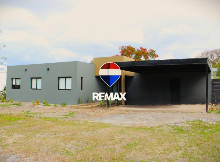 Casa · 269m² · 4 Ambientes · 2 Cocheras