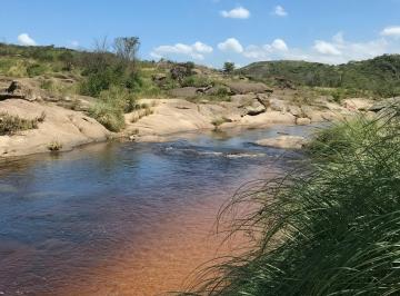 Casa de 4 ambientes, Estancia Vieja · Hermosa Cabaña Frente Al Río