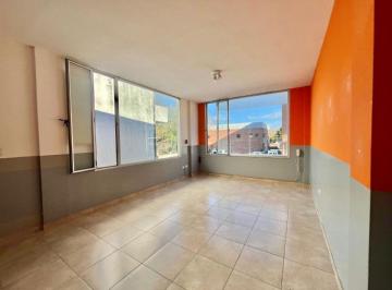 Local comercial , Ituzaingó · Alquiler de Oficina en Ituzaingo (Frente a La Municipalidad)