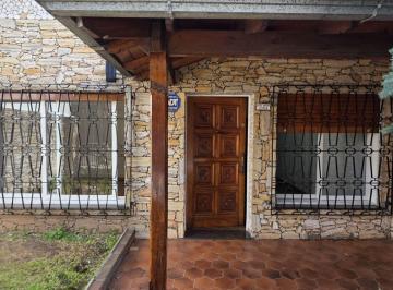 Casa · 109m² · 3 Ambientes · 2 Cocheras · Venta Casa 3 Ambientes Garage Patio San Justo
