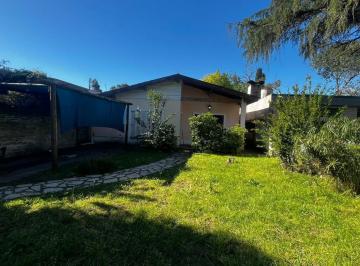 Casa · 120m² · 3 Ambientes · Venta Casa 400 m con Pileta. Moreno.