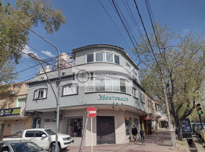 Departamento · 145m² · 15 Ambientes · 1 Cochera