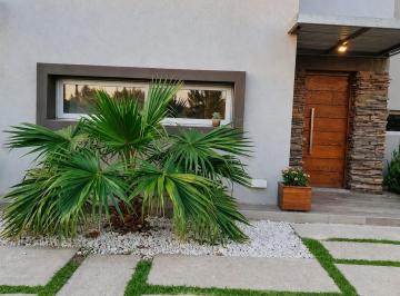 Casa de 3 ambientes, Oro Verde · Vendo Casa en Oro Verde