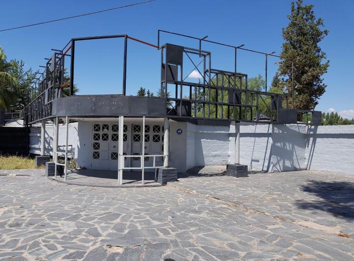 Terreno · 2110m²