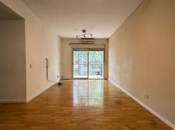 Departamento · 69m² · 3 Ambientes · 1 Cochera · Departamento en Flores