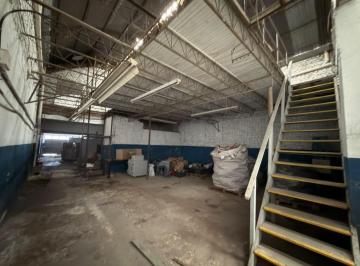 Bodega-Galpón · 550m² · 3 Ambientes · 3 Cocheras · Galpon Alquiler 550 m Oficina Montacargas Vestuario