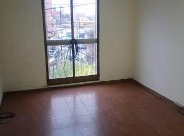 Departamento de 7 ambientes, Plaza Huincul · Alquiler – Amplio Departamento de 3 Dorm. en Plaza Huincul