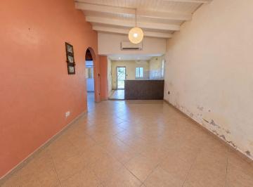 Casa · 80m² · 3 Ambientes · 1 Cochera · Casa en Venta en San Carlos