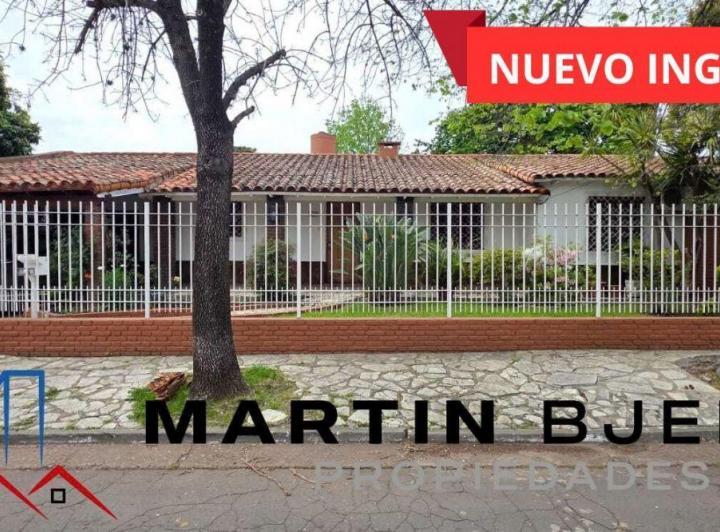 Casa · 232m² · 4 Ambientes · 1 Cochera