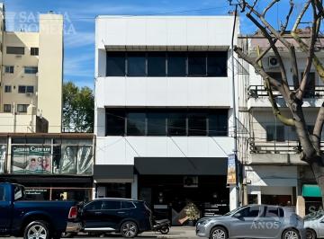 Oficina comercial · 545m² · Edificio de Oficina en Venta en Olivos