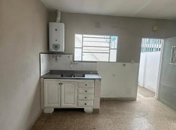 Casa · 25m² · 2 Ambientes · Casa Interna de un Dormitorio