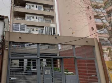 Departamento de 3 ambientes, Quilmes · Depto 3 Ambientes con Cochera Zona Plaza Conesa