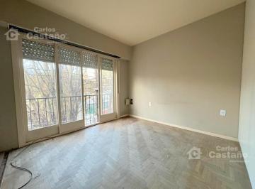 Casa · 90m² · 3 Ambientes · 1 Cochera · Exc PH 3 Amb en Altos a Nuevo C/ Garaje y Terraza a 2/c de Av Maipú