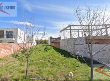 Terreno · 323m² · Terreno Baldio en Barrio Los Pinares
