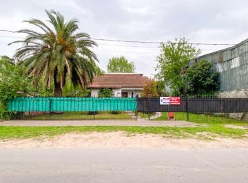 Casa · 160m² · 4 Ambientes · 8 Cocheras · Casa Tipo Quinta en Venta Proxima a Ruta 4 y Unlz