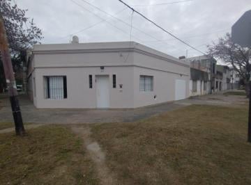 Casa · 1m² · 2 Ambientes · Casa en Santiago 2899