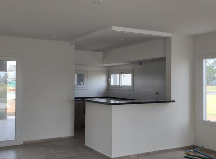 Casa · 172m² · 4 Ambientes · 2 Cocheras