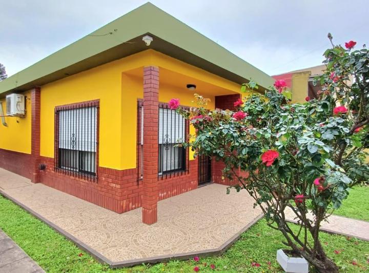 Casa · 70m² · 3 Ambientes · 1 Cochera