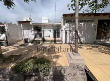 Casa · 78m² · 4 Ambientes · 1 Cochera · Vendo Casa en Barrio Nueva Argentina, Villa Nueva, Guaymallén