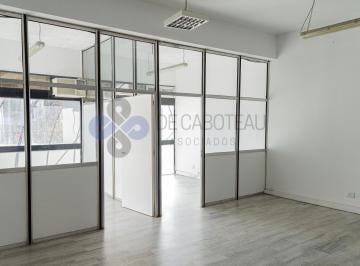 Oficina comercial · 42m² · 2 Ambientes · Venta Oficina Centrica Neuquen