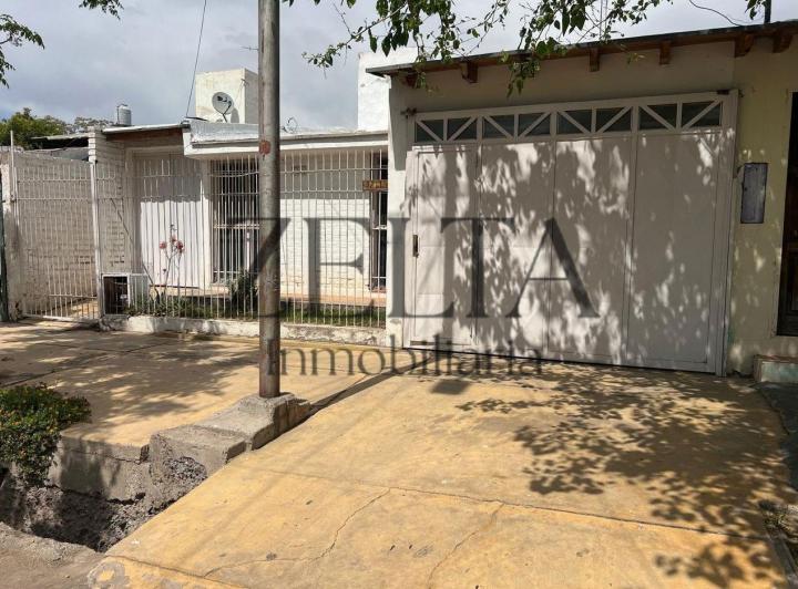 Casa · 78m² · 4 Ambientes · 1 Cochera