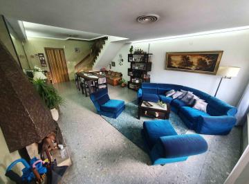 Casa · 197m² · 6 Ambientes · 1 Cochera · Venta Villa Maipu Casa 6 Ambientes Jardin Garage