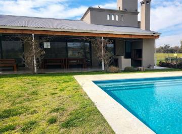 Casa de 8 ambientes, Ezeiza · Venta de Casa Estancia Villa Maria