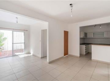 Departamento · 52m² · 2 Ambientes · Venta 2 Ambientes con Patio Bajas Expensas