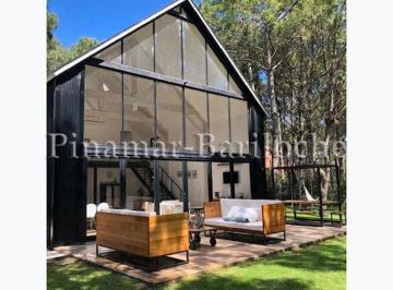 Casa de 6 ambientes, Pinamar · Casa en Alquiler en La Herradura con 4 Dorm. y Play con Juegos - 1134