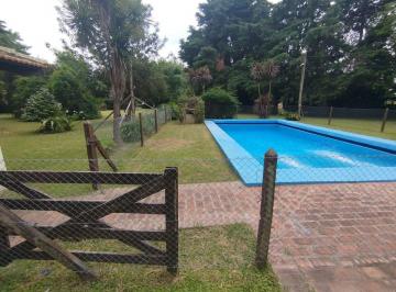 Casa · 123m² · 5 Ambientes · 1 Cochera · Venta Casa 5 Ambientes en Spegazzini, Ezeiza