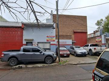 Bodega-Galpón · 460m² · Galpón de Amplias Dimensiones con Excelente Ubicación en Munro