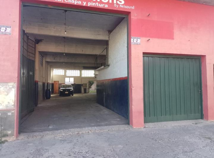 Bodega-Galpón · 180m² · 1 Ambiente