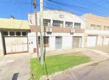 Bodega-Galpón · 220m² · 1 Cochera · Deposito Galpon con Oficina - 220 m²