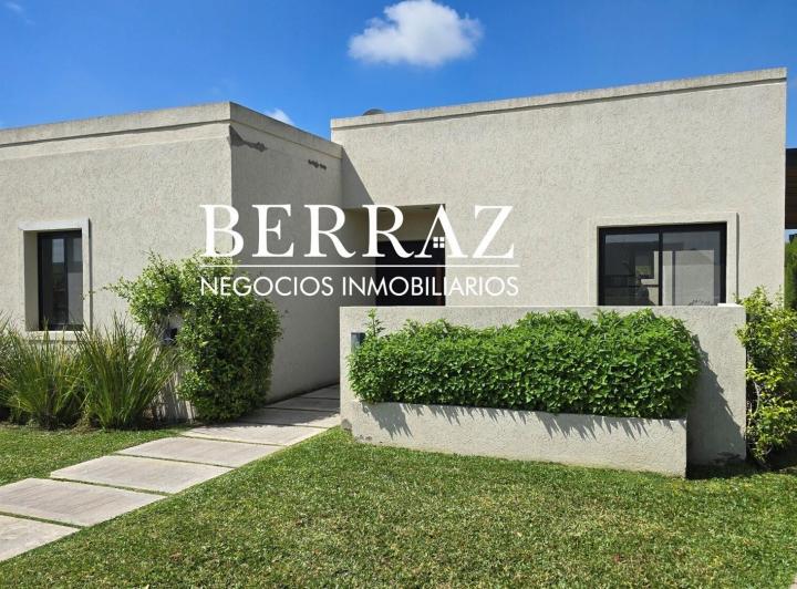 Casa · 140m² · 5 Ambientes · 2 Cocheras