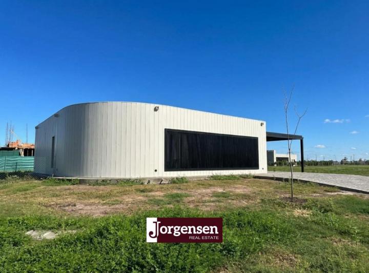 Casa · 158m² · 4 Ambientes · 1 Cochera