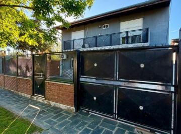 Casa de 5 ambientes, Moreno · Venta | Casa de Dos Plantas con Pileta y Cochera Pasantepaso del Rey Norte – Barrio Villa Zapiola.