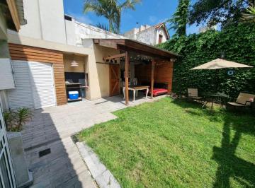 PH de 6 ambientes, Flores · Excelente PH en Flores con Garage, Patio, Jardín, Quincho y Parrilla. Gregorio de Laferrere 2167