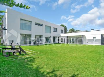 Casa · 302m² · 7 Ambientes · 2 Cocheras · Casa en La Pradera de 3 Dorm. Estilo Moderno Retasada!