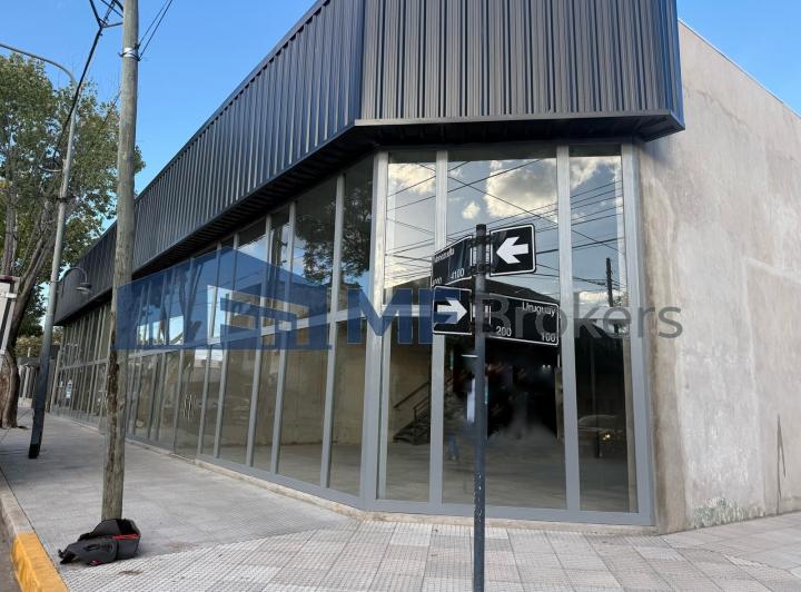 Local comercial · 308m²