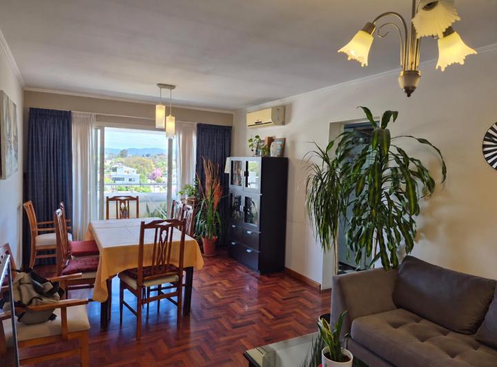 Departamento · 80m² · 5 Ambientes · 1 Cochera