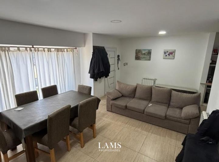 Casa · 105m² · 4 Ambientes · 1 Cochera