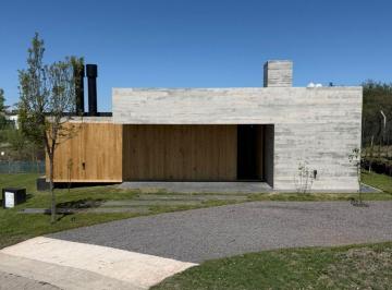 Casa de 4 ambientes, Mendiolaza · Estancia El Terron Casa en Venta a Estrenar
