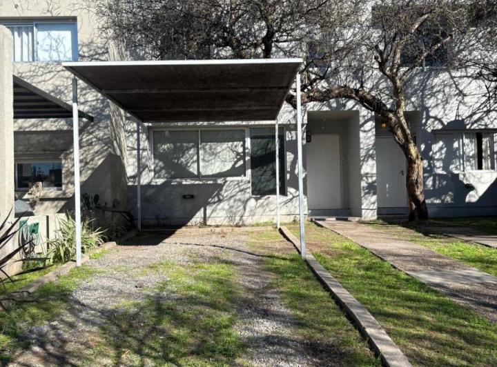 Casa · 120m² · 4 Ambientes · 1 Cochera