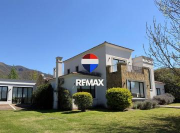 Casa · 380m² · 5 Ambientes · Alquiler Casa Amoblada - Finca La Montaña, Sanlo