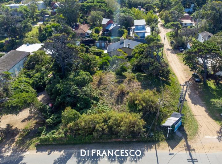 Terreno · 550m²