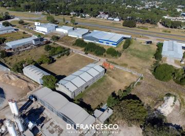 Bodega-Galpón · 1400m² · Galpón en Venta 1400 m² Cubiertos a Pasos de Rp 11 y Av Victor Hugo, Ostende