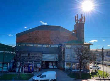 Bodega-Galpón · 695m² · Galpón en Alquiler – Pinamar Excelente Ubicacion