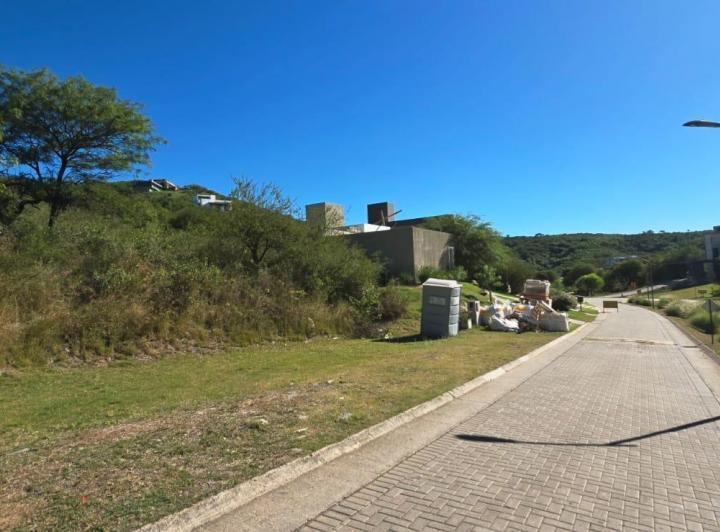 Terreno · 1020m²