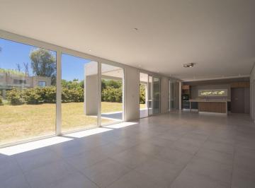 Casa · 209m² · 5 Ambientes · 2 Cocheras · Venta Casa 5 Amb en Sofitel Cardales Country Club